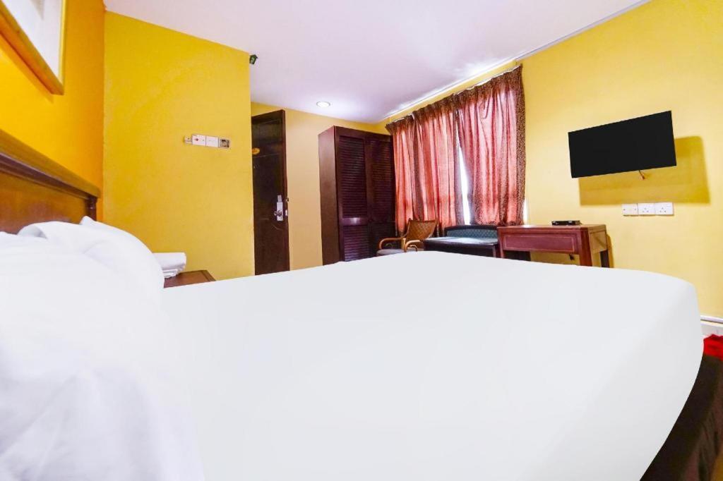 Oyo 90486 New Station Hotel Klang Dış mekan fotoğraf