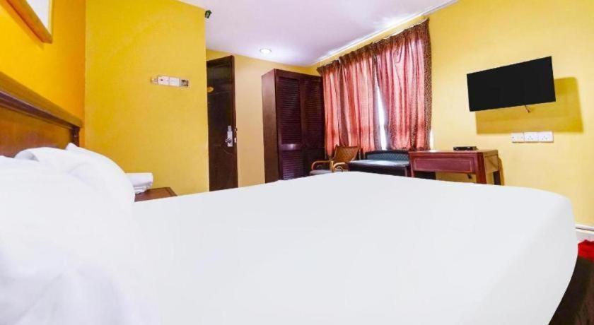 Oyo 90486 New Station Hotel Klang Dış mekan fotoğraf