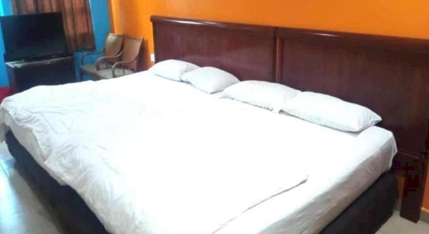 Oyo 90486 New Station Hotel Klang Dış mekan fotoğraf